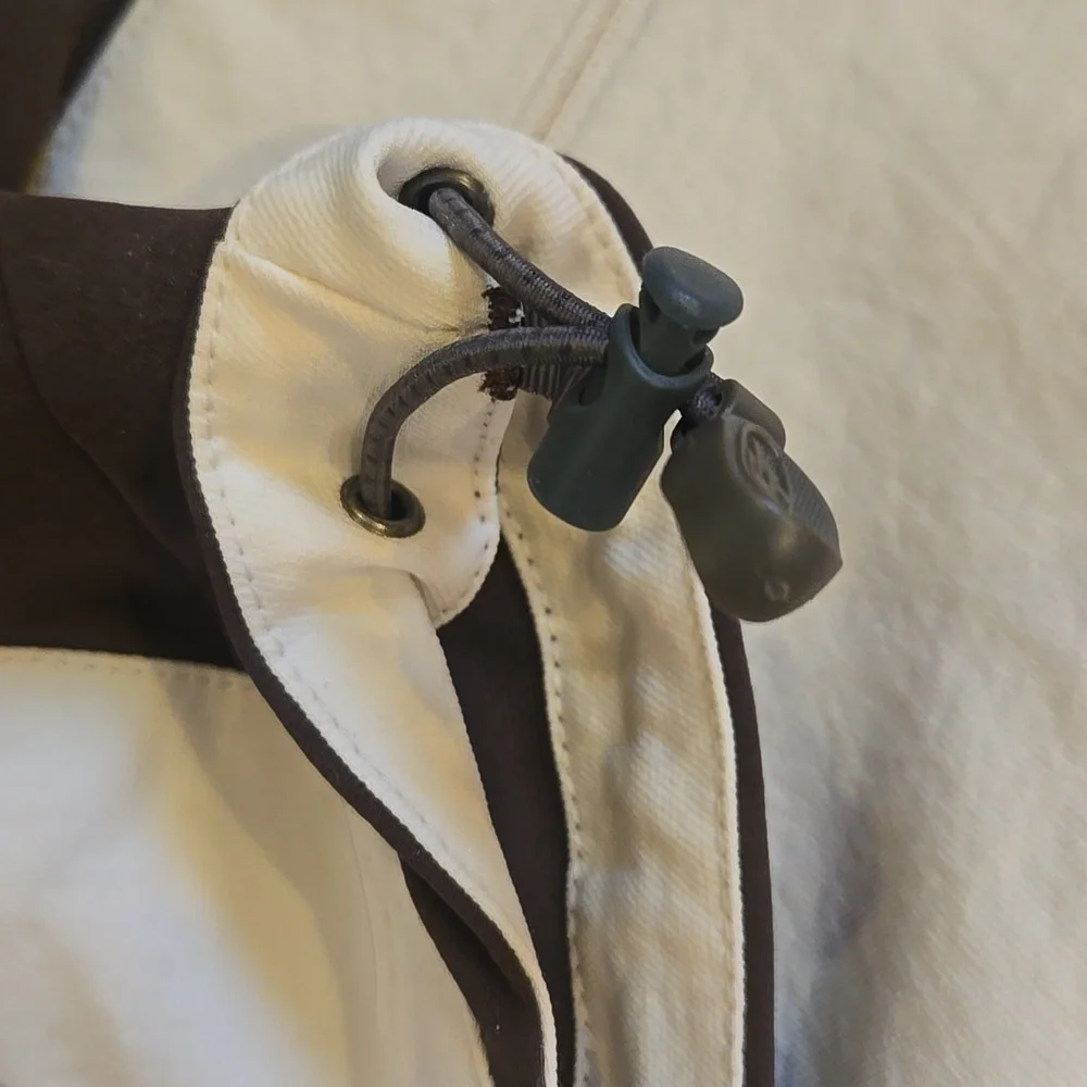 Cloudveil Jackson Hole, Wyoming Creamy White Windbreaker - Picture 14 of 15